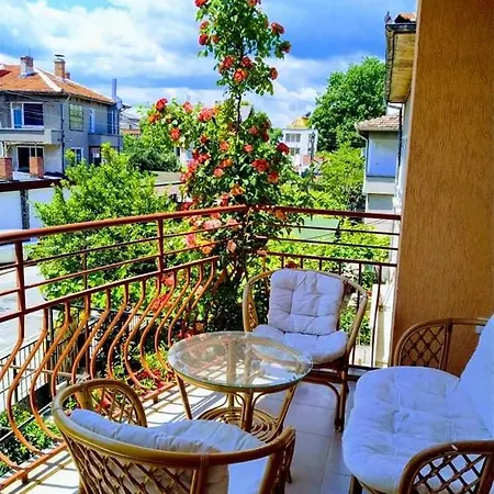 Apartment Laura Primorsko