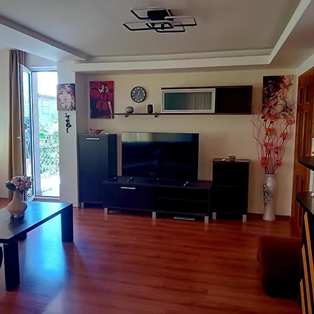 Laura Apartment Primorsko