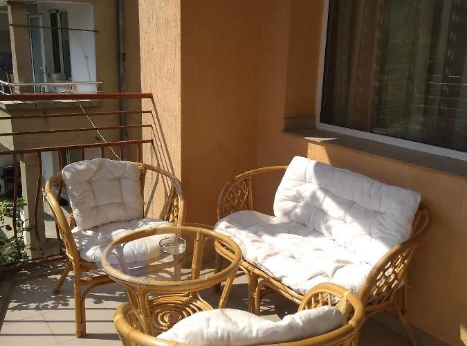 Апартамент Laura *